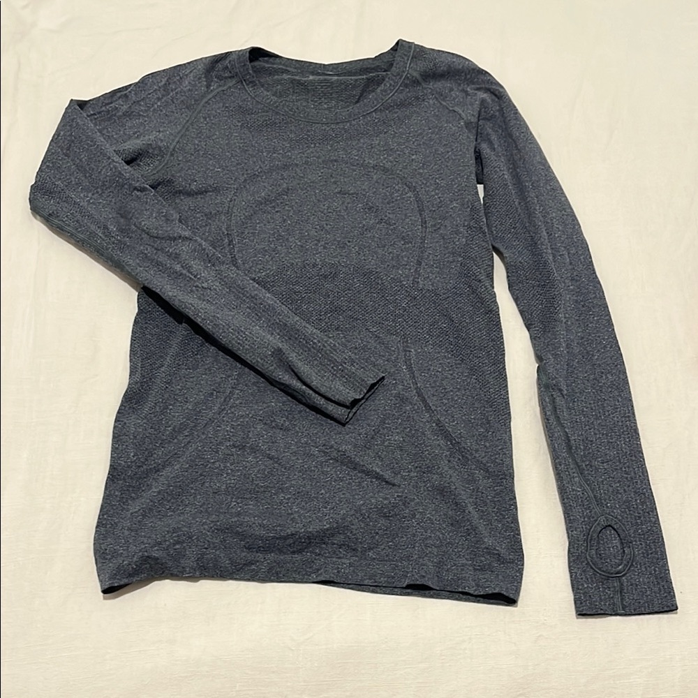 Lululemon gray long sleeve